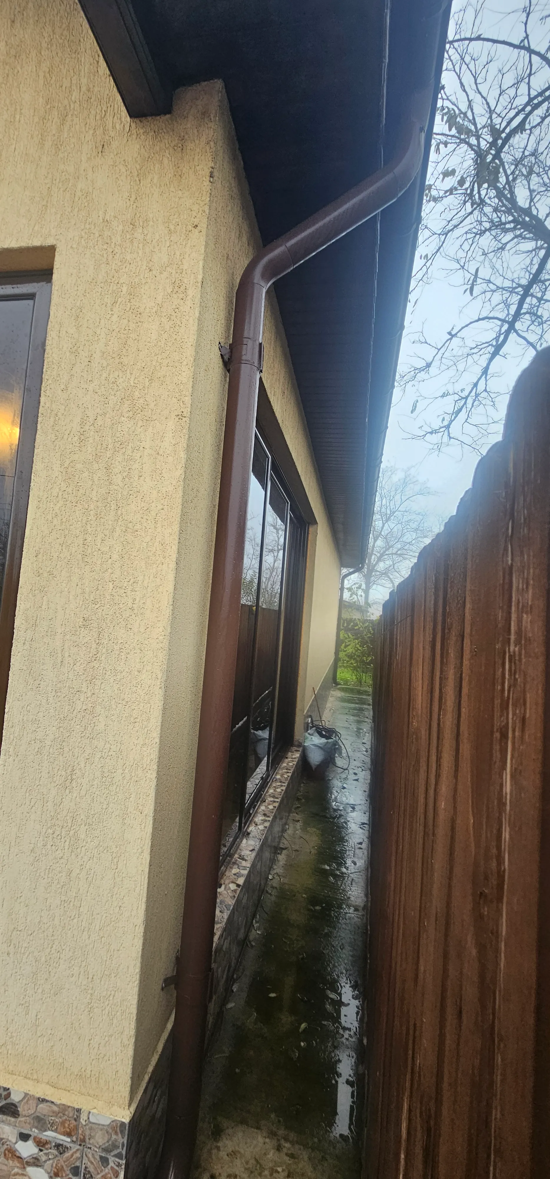 Închideri Terase cu Sticlă Securizată 