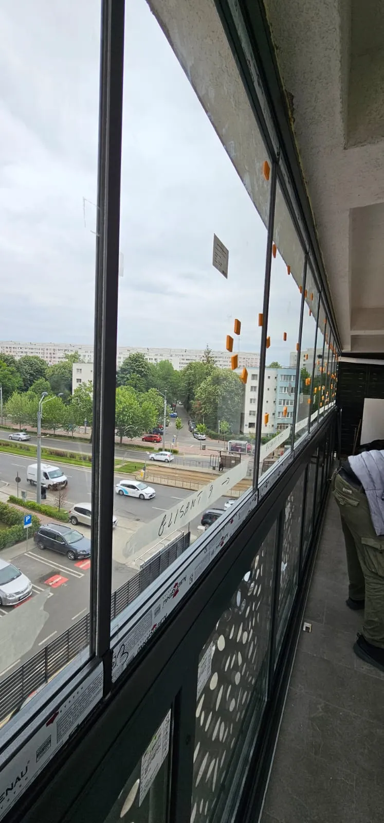 Închideri Balcoane cu Sticlă Securizată